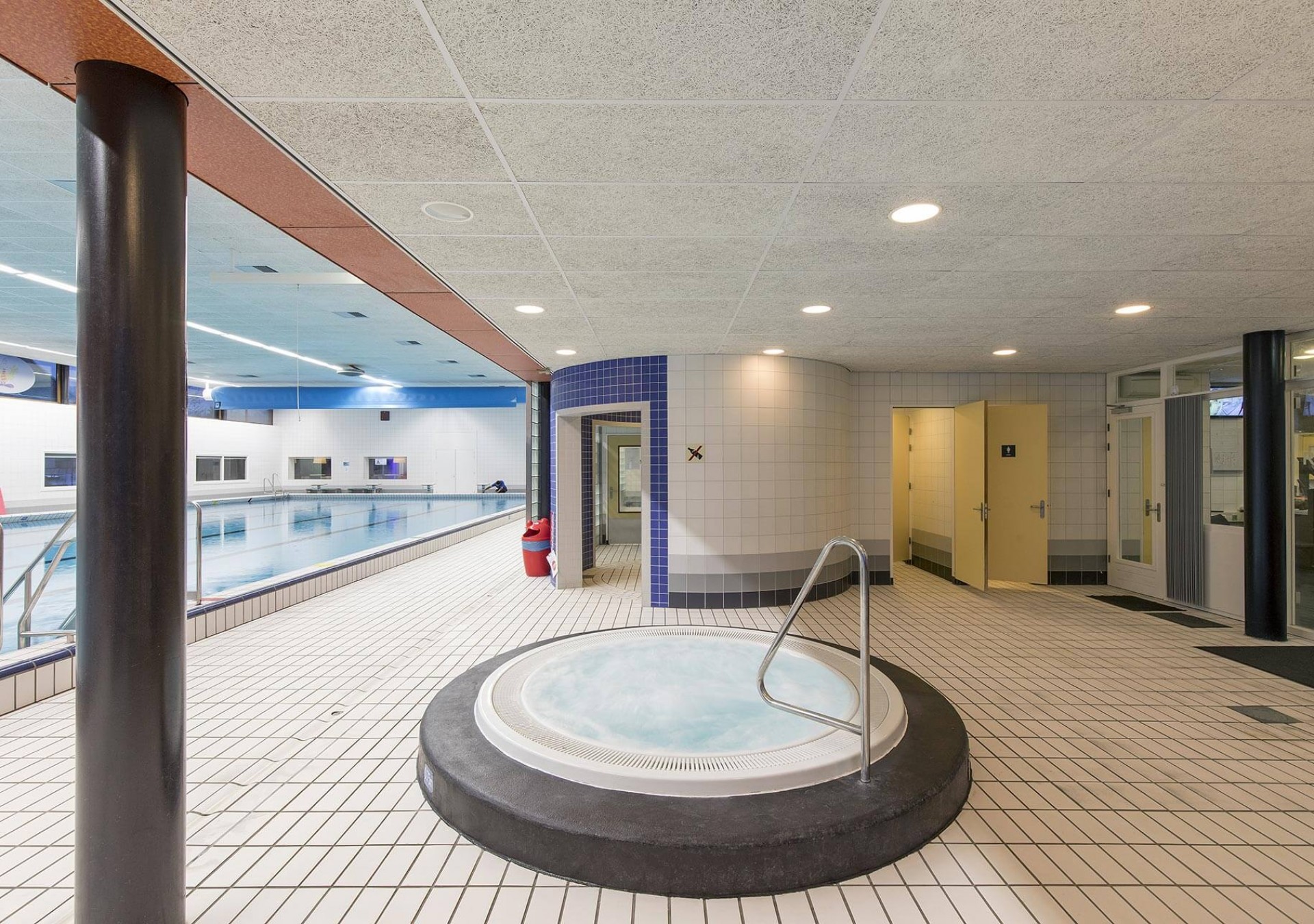 Zwembad Hoogvliet — Sportbedrijf Rotterdam